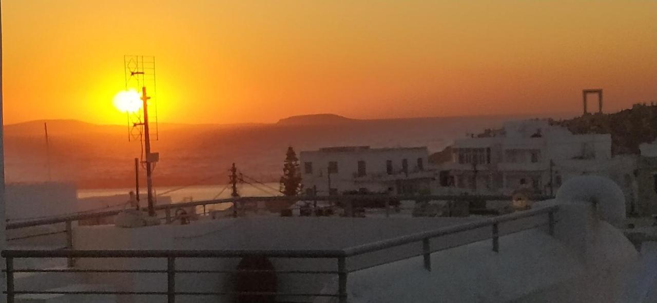 Naxion Esti - Διαμονή Στην Παλιά Χώρα Της Νάξου Villa Naxos City Екстериор снимка