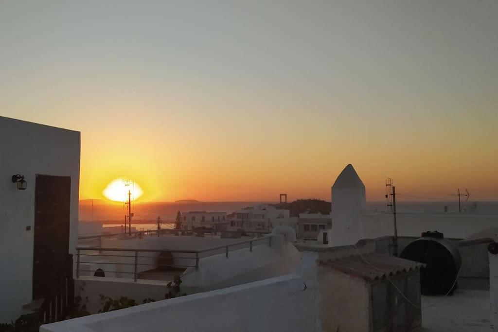 Naxion Esti - Διαμονή Στην Παλιά Χώρα Της Νάξου Villa Naxos City Екстериор снимка
